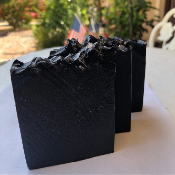 🧼Activated Charcoal artisan soap 🧼🧼bar 5.2 Oz - Picture 5 of 10